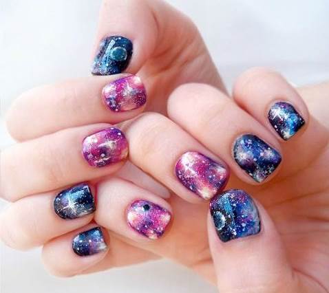 galaxy-nail-art-for-small-nails