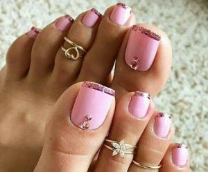 Pink-Toe-Nail-Art-Ideas