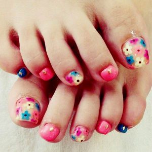 flower-nail-art-for-toes-fancynailart