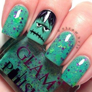 green gum nails