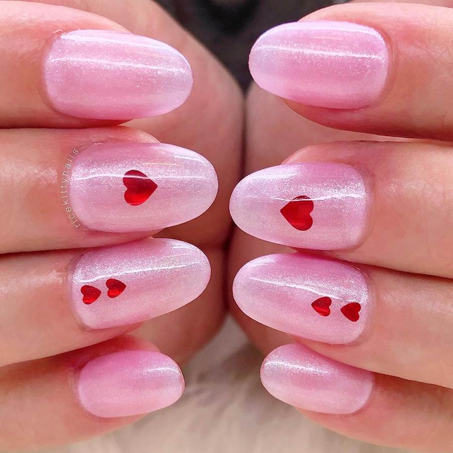 valentine's day nails HEART SHAPE NAIL ART DESIGN