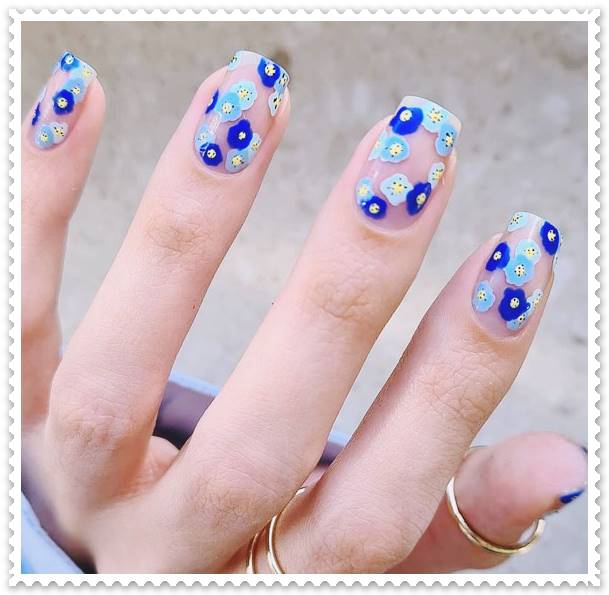 spring flower nails picture simple and easy