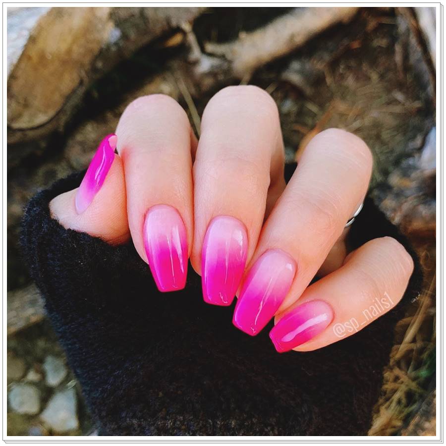 Pink cancer awareness nails art design