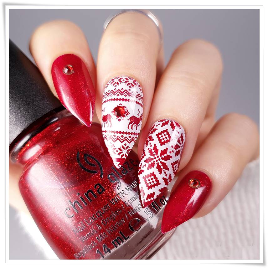 Buff-Polish-Red-Ugly-Sweater_nail-art-pictures