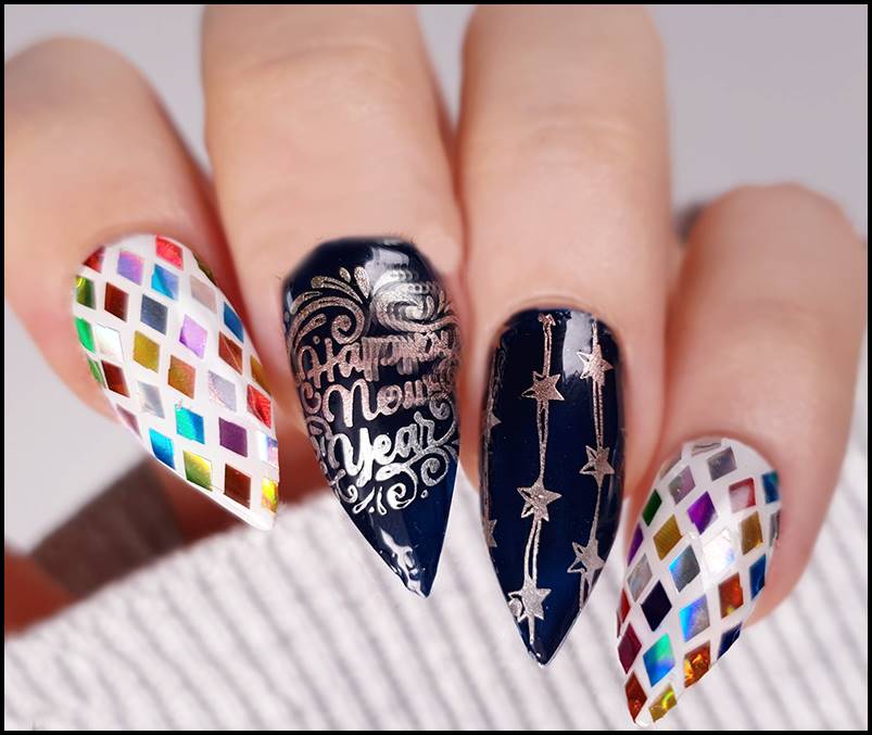 happy new year 2022 nail art designs pictures