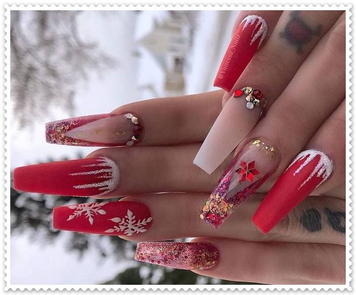 red-Christmas-Snowflake-Coffin-Nails