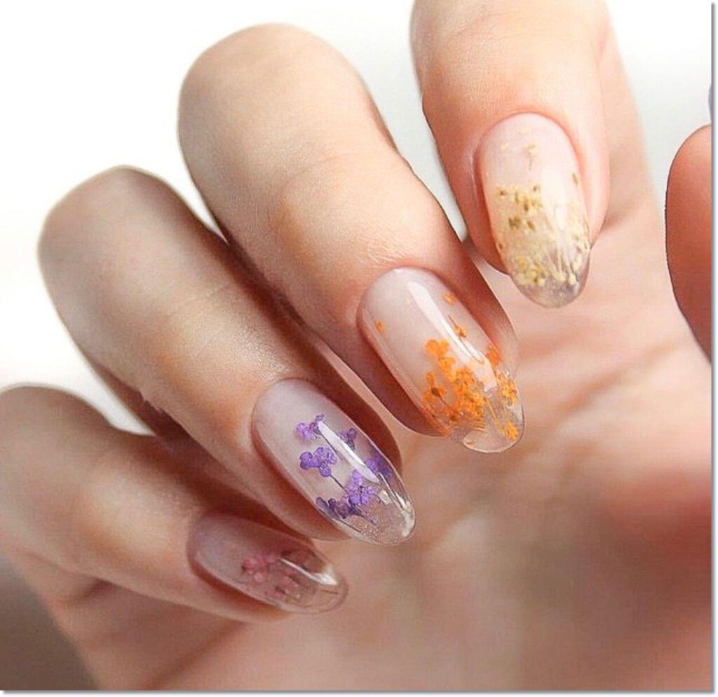 dried-flowers-nails-ideas-fancynailart.com