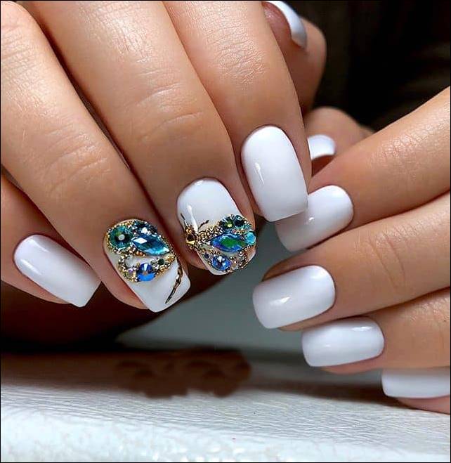 rhinestone trending nail art design