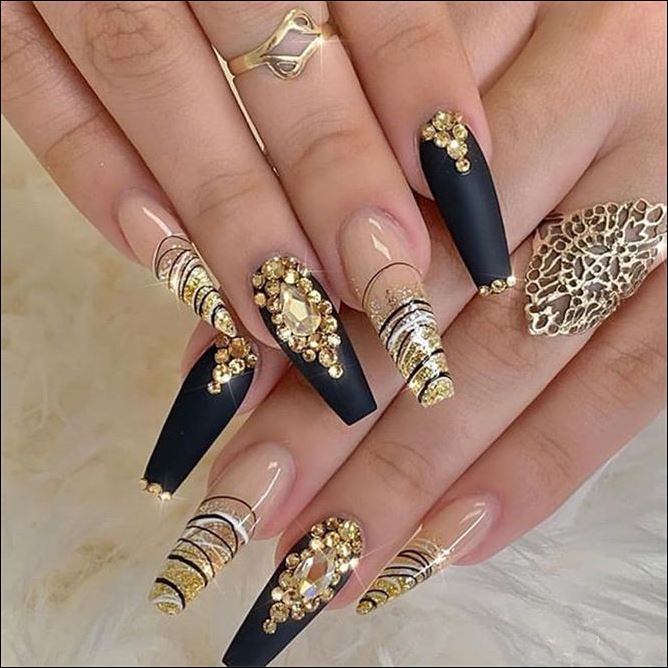 black and gold glitter como nails art design ideas