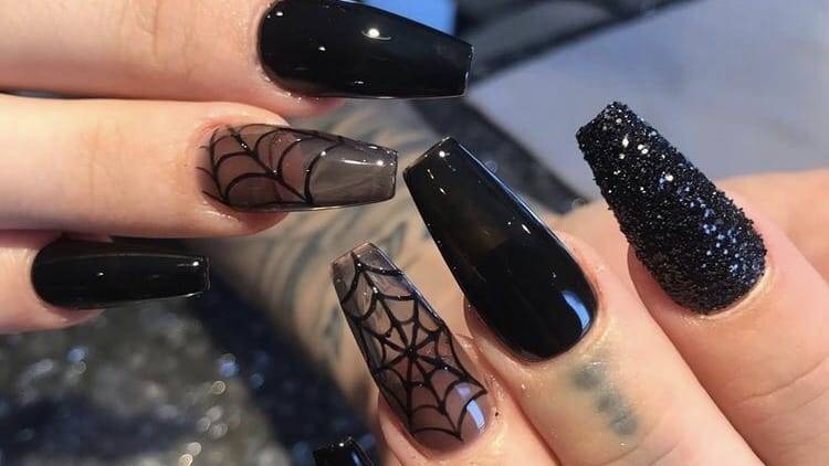 spider nail art