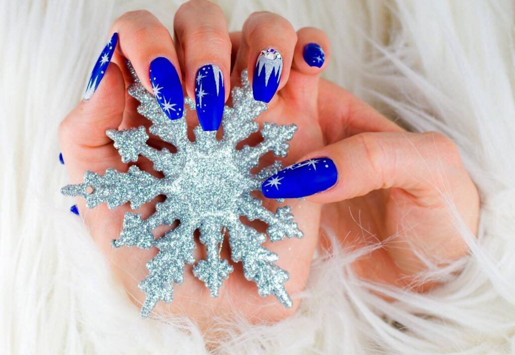 blue christmas nail art design idea picture