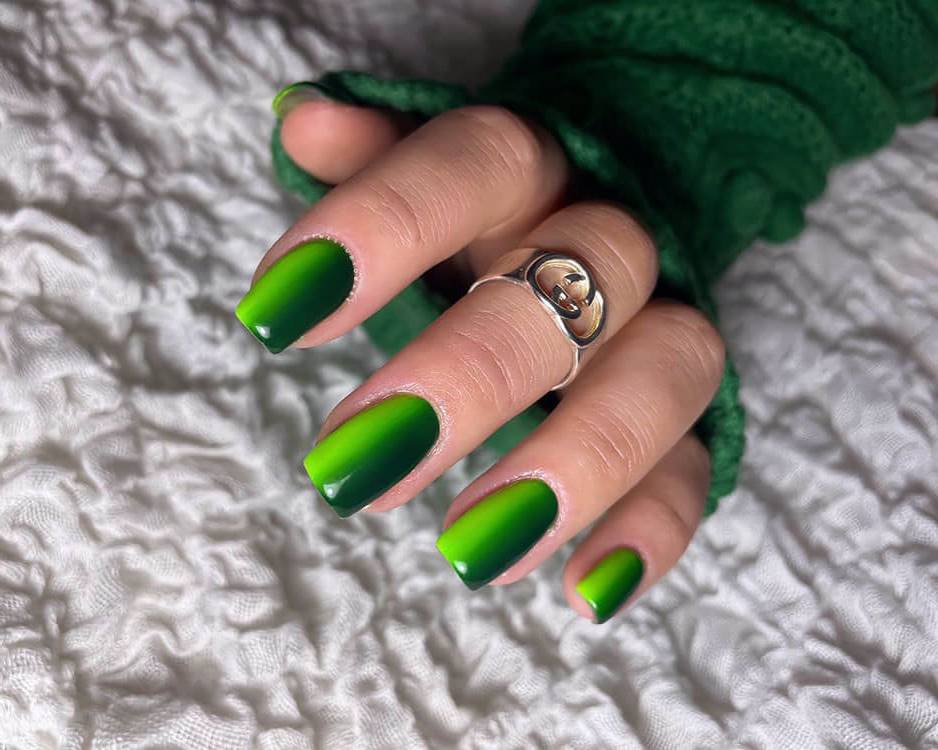 green-nail-designs-2023 fancynailart.com